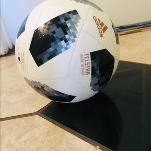 Meet your Posher, Leonardo